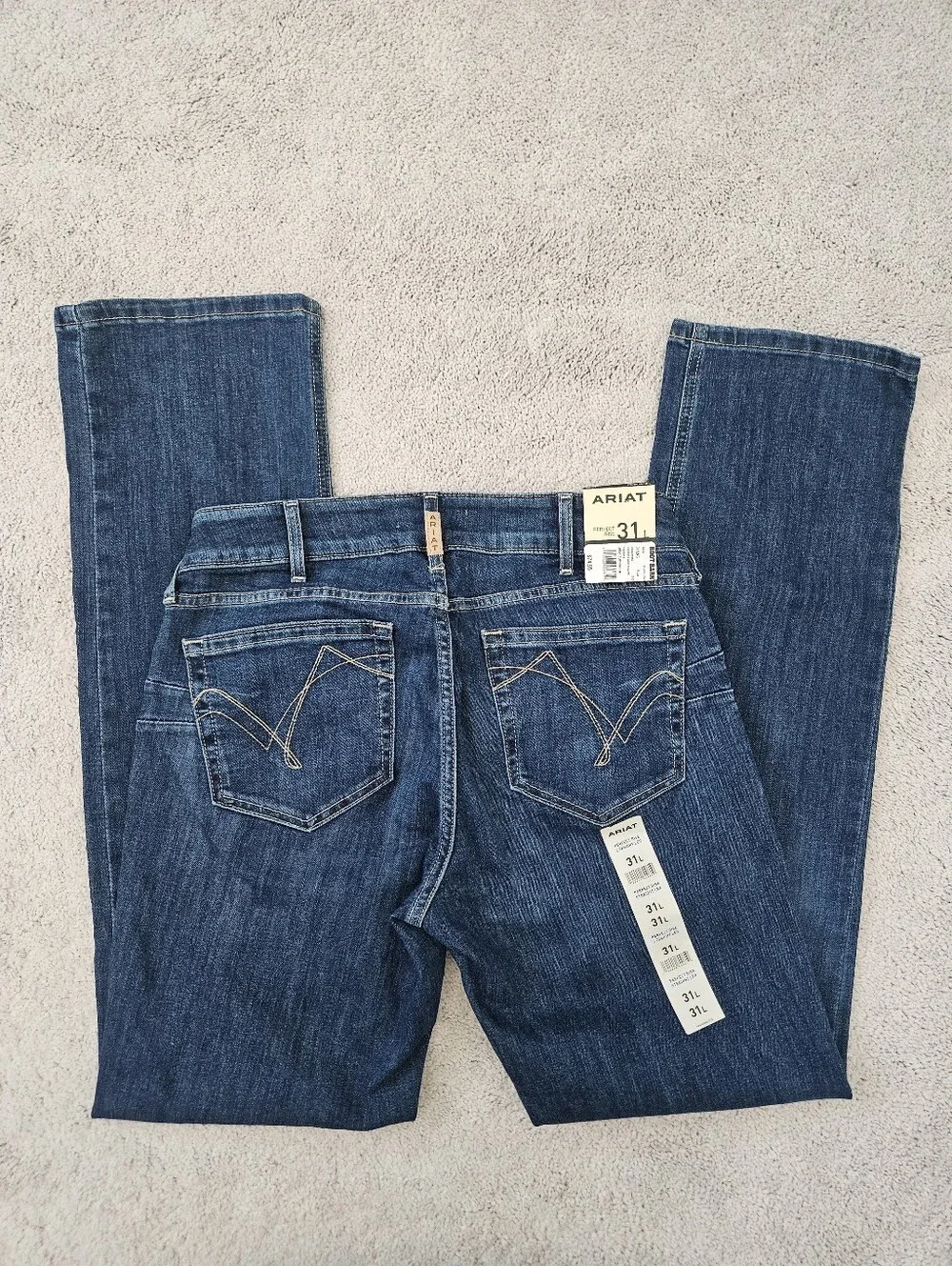 NWT Ariat | Perfect Rise Straight Leg Jeans Long Length Cowgirl Womens 31L